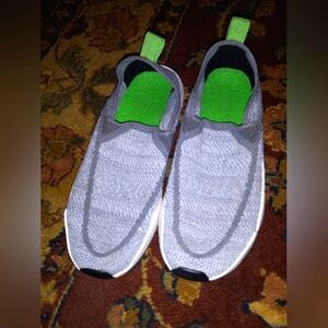 EUC Sanuks sz 6 unisex  !!